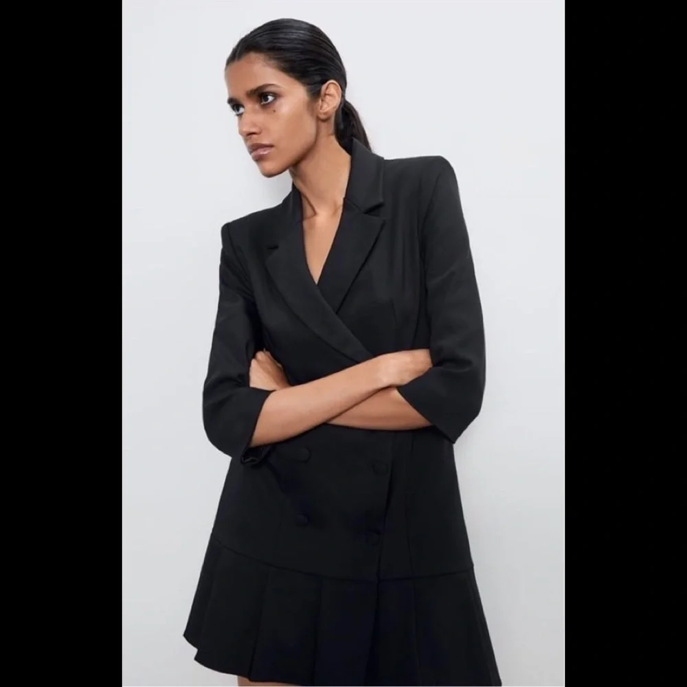 ZARA Black Pleated Double Breasted Dress XS NWT Retail $119 - Picture 3 of 8